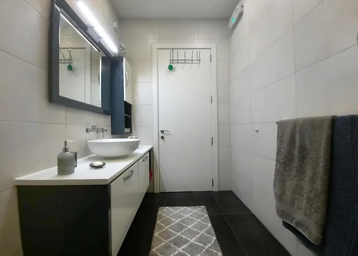 Alloggio in famiglia Cozy - Great Bus Connections - Free Parking