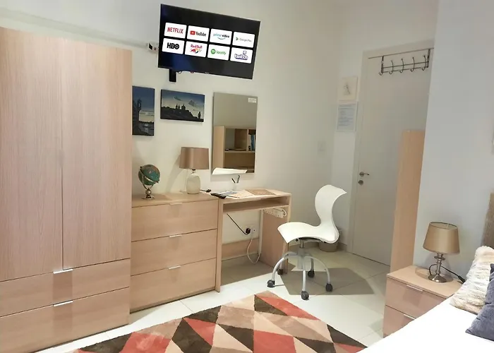 Alloggio in famiglia Cozy - Great Bus Connections - Free Parking *