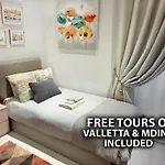 Cozy - Great Bus Connections - Free Parking 民宿 *