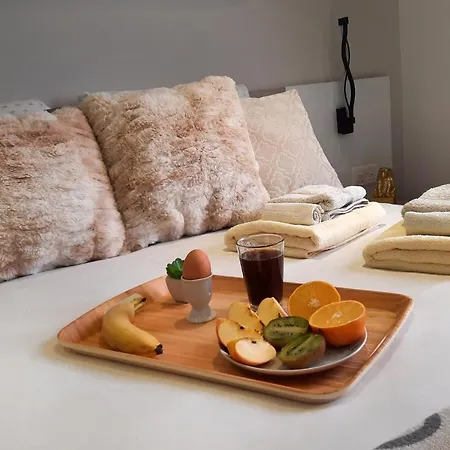 Ubytování v soukromí Cozy - Great Bus Connections - Free Parking *