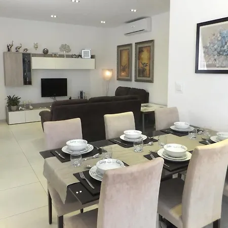 Cozy - Great Bus Connections - Free Parking Ubytování v soukromí