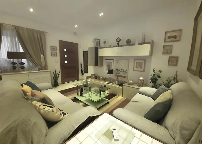 Cozy - Great Bus Connections - Free Parking * Mosta